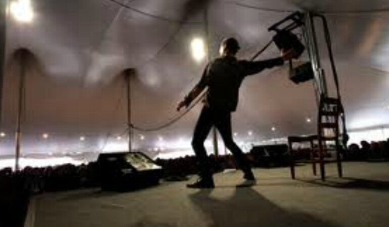 Niall de Búrca & The Tales of Brian Boru